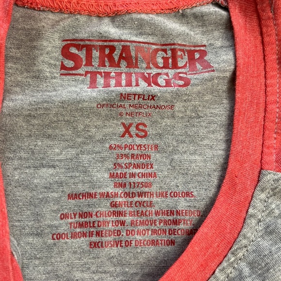 Netflix Strangers Things sleeveless tank top - Picture 15 of 17
